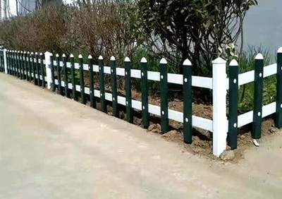 灵璧地区PVC草坪护栏与塑钢PVC护栏产品购买指南