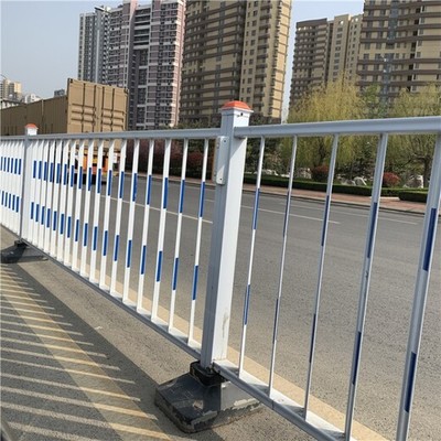 白色塑钢PVC护栏 山东道路与高速公路的安全卫士